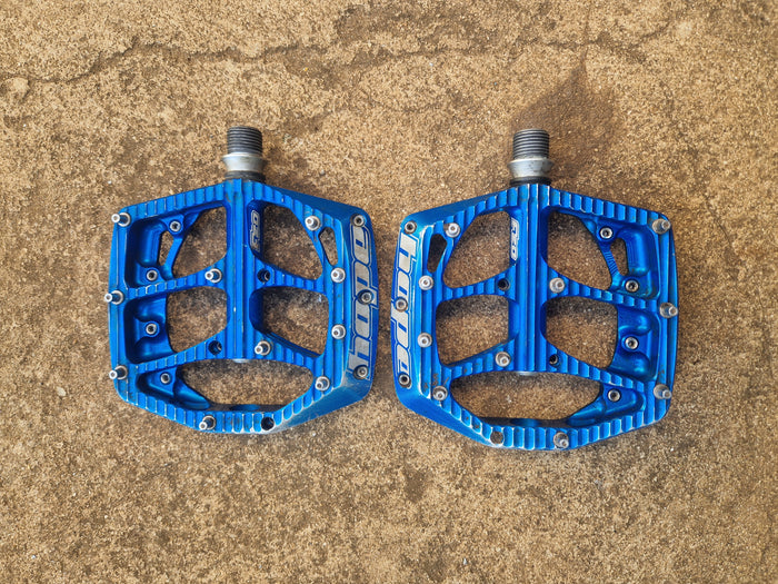 Hope F20 pedals - blue