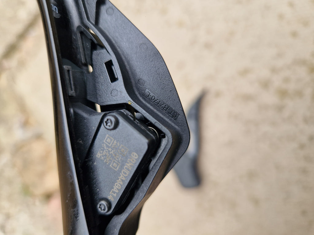 Shimano 105 Di2 ST-R7170 2x12-speed STI Dual Control Set