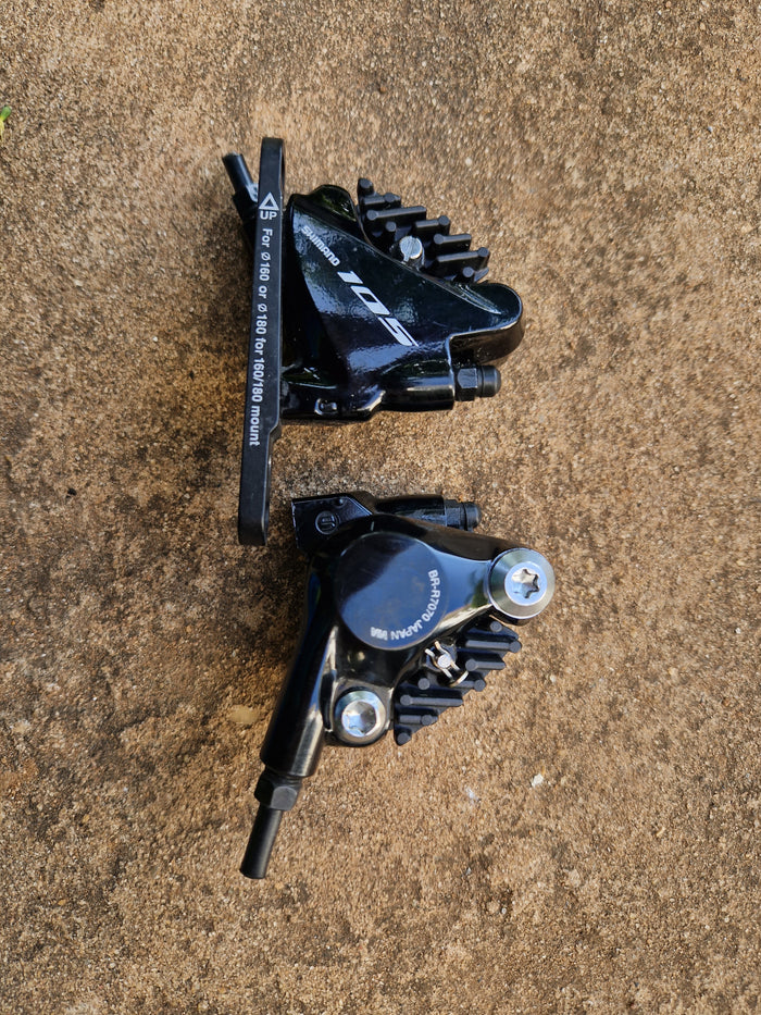 Shimano R7020 hydraulic brake calipers