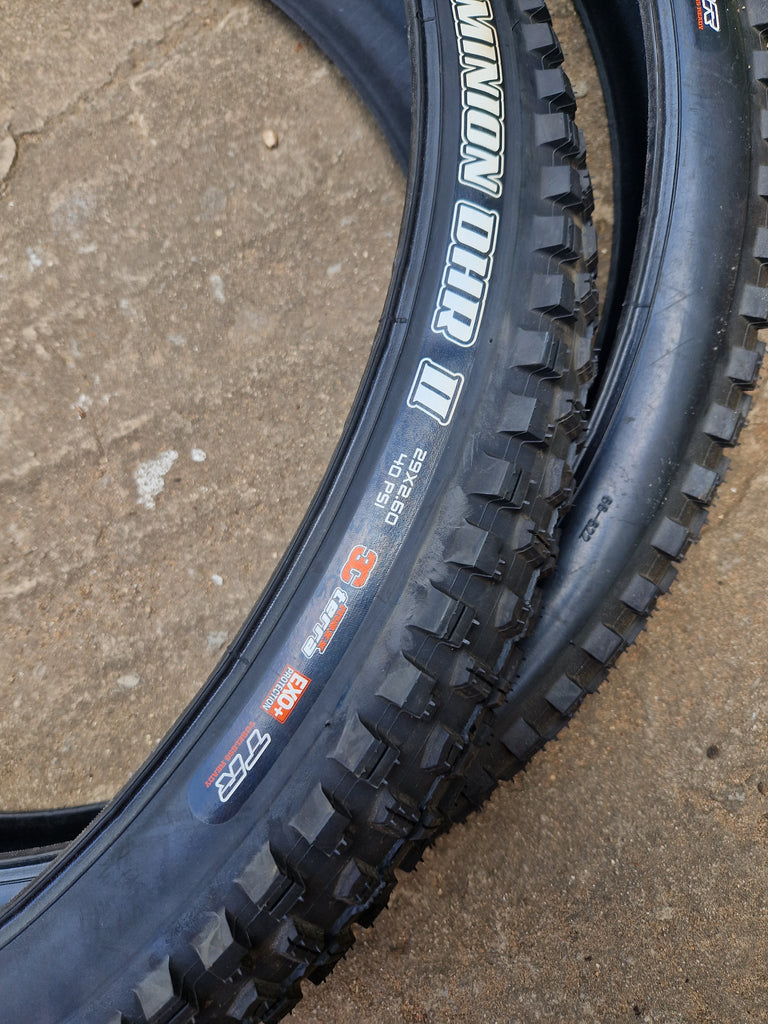 Maxxis minion DHR ii tyres 29x2.60