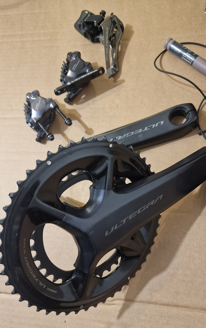 Ultegra Di2 groupset 8150