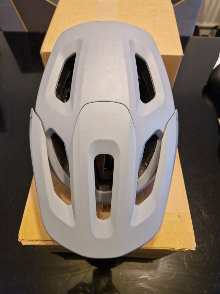 Specialized Tactic Mountain Bike Helmet in Dove Grey