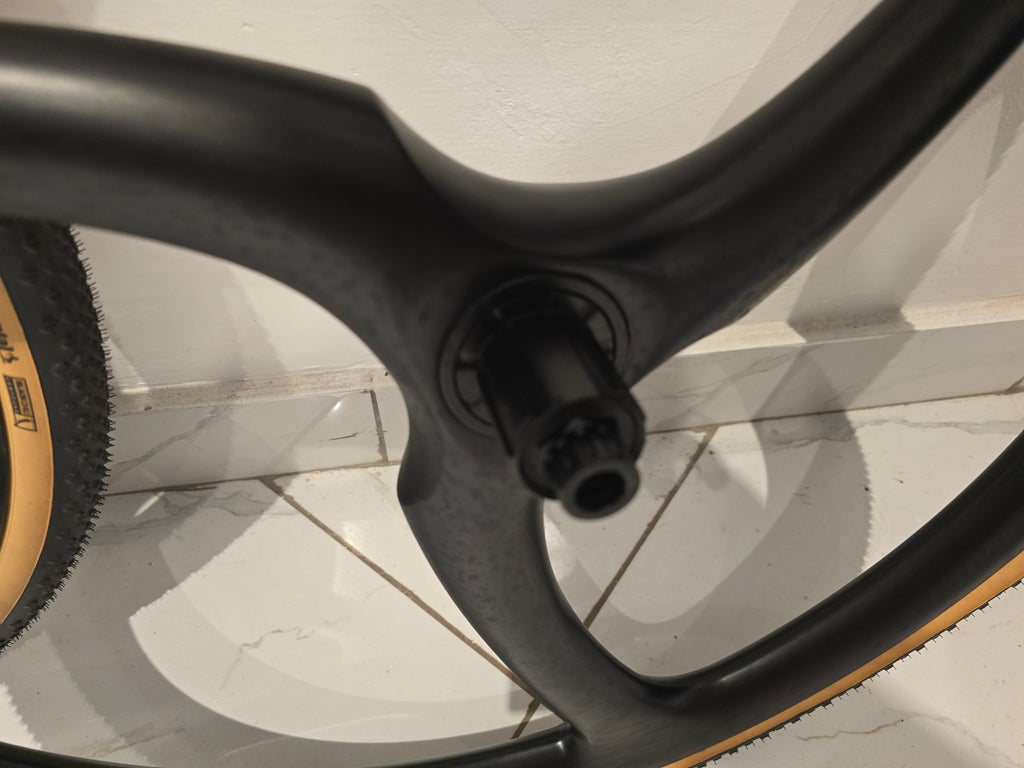 Spengle carbon wheelset with new gravel tyres