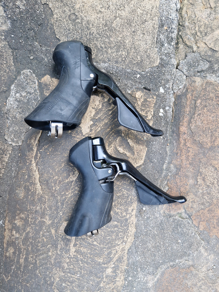 Shimano 105 R7000 shifters