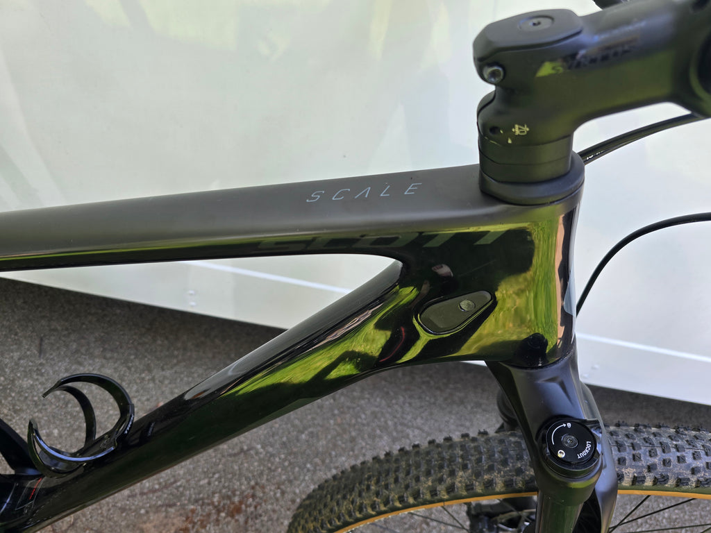 Scott 925 carbon mtb