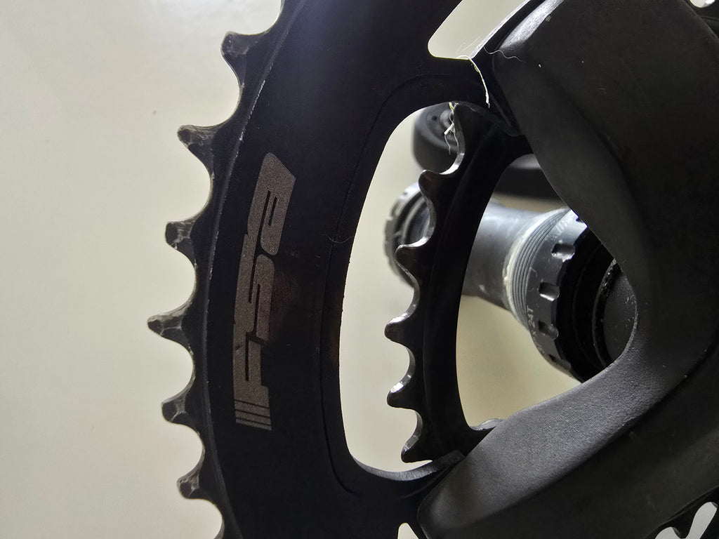 Fsa crank with threaded BB