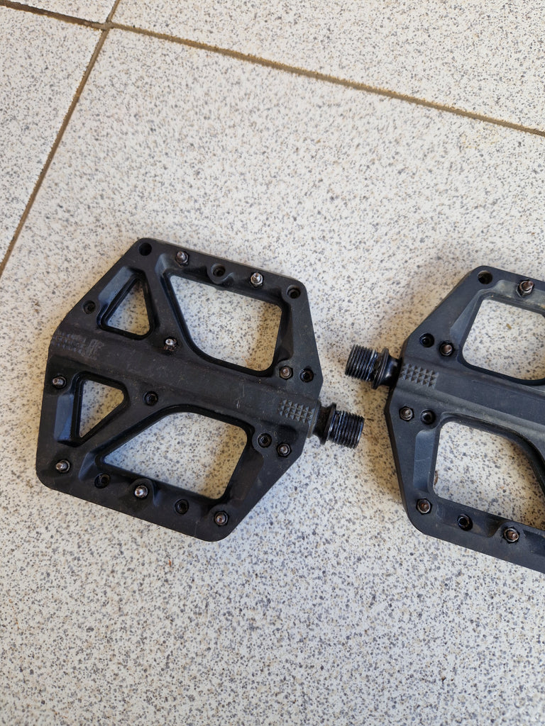 CRANKBROTHERS STAMP 1 GEN 1 flat mtb pedals, black