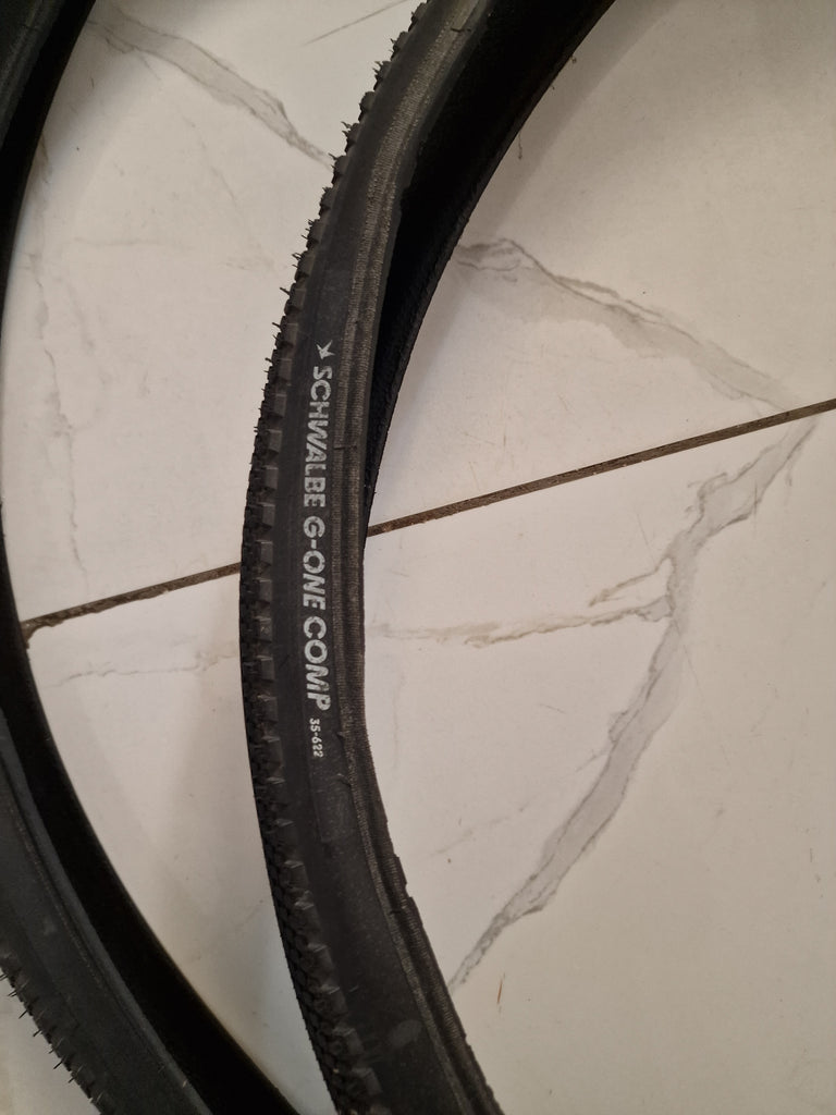 Schwalbe G-One Comp Wire Bead Tires - 35-622, black