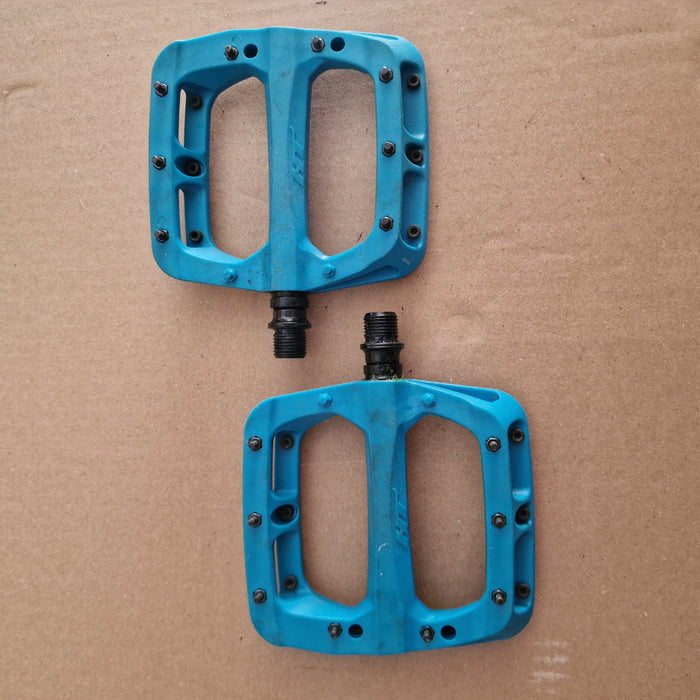 HT PA03A Pedals – Flat Body Sealed Bearing Nylon Composite