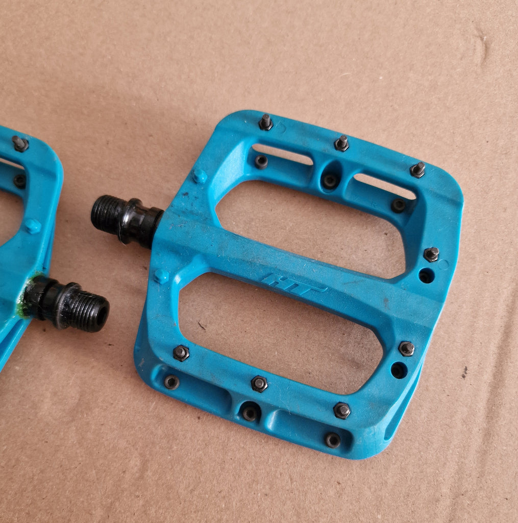 HT PA03A Pedals – Flat Body Sealed Bearing Nylon Composite