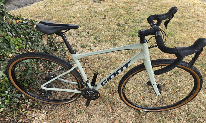 Giant Revolt 1 gravel