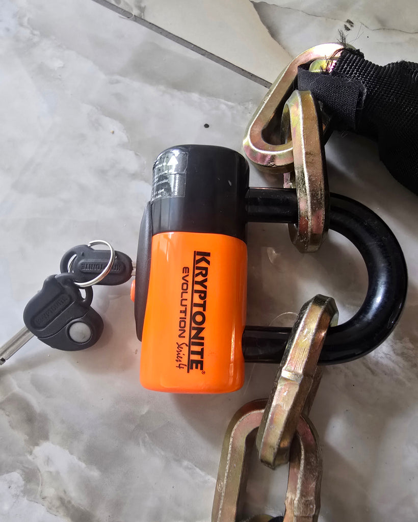 Kryptonite Evolution Series 4 integrated chain bike lock