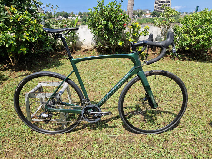 Planet X Pro Carbon road bike, Sram force.