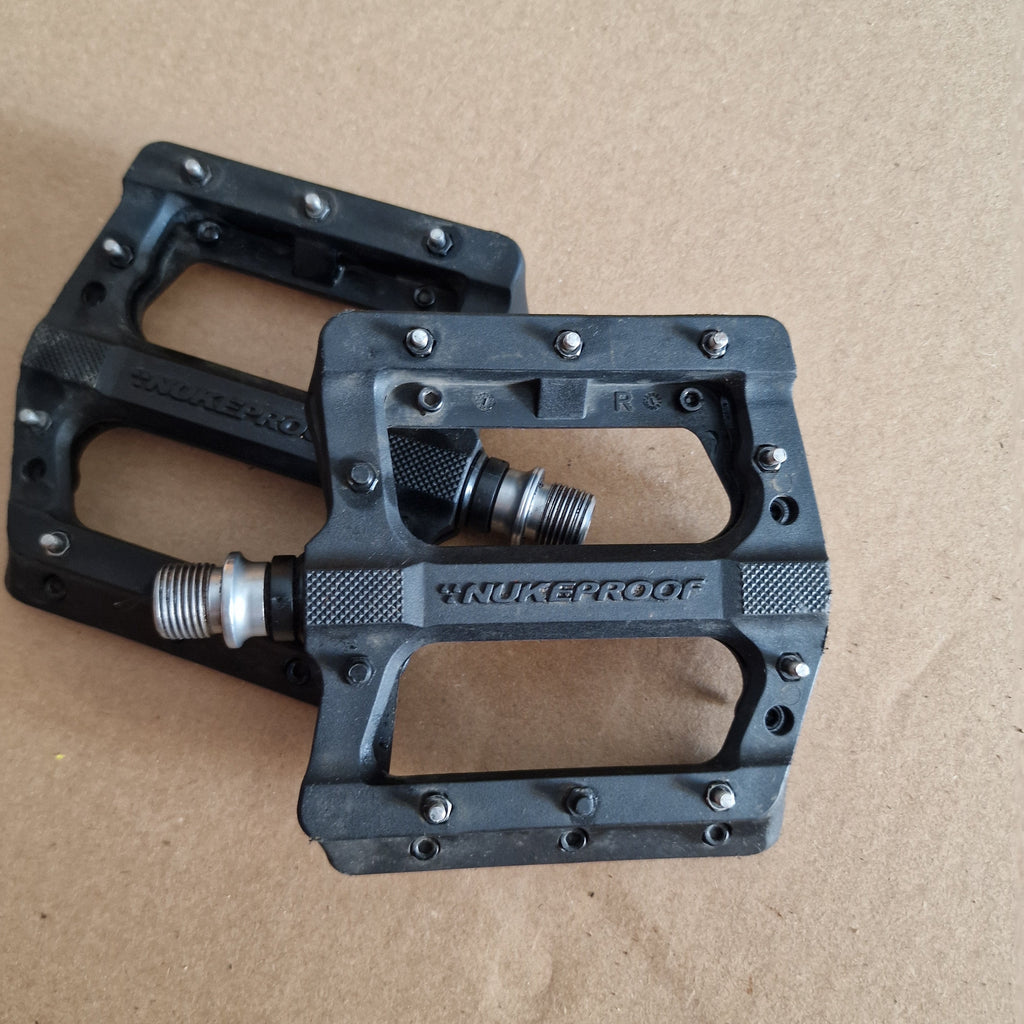 Nukeproof Neutron Evo pedals -  black