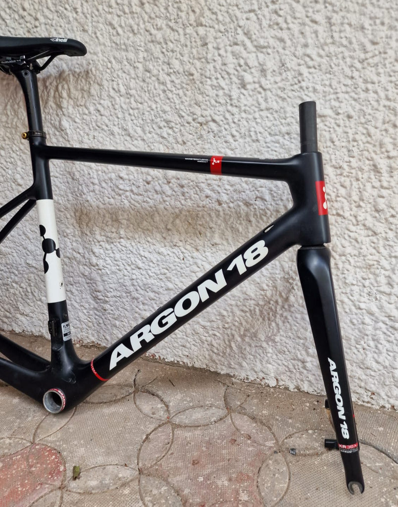 Argon carbon frameset