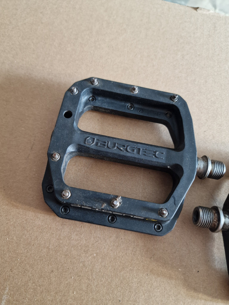 Burgtec COMPOSITE PEDALS