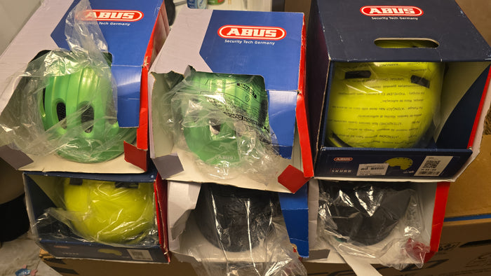 6 helmets abus various sizing