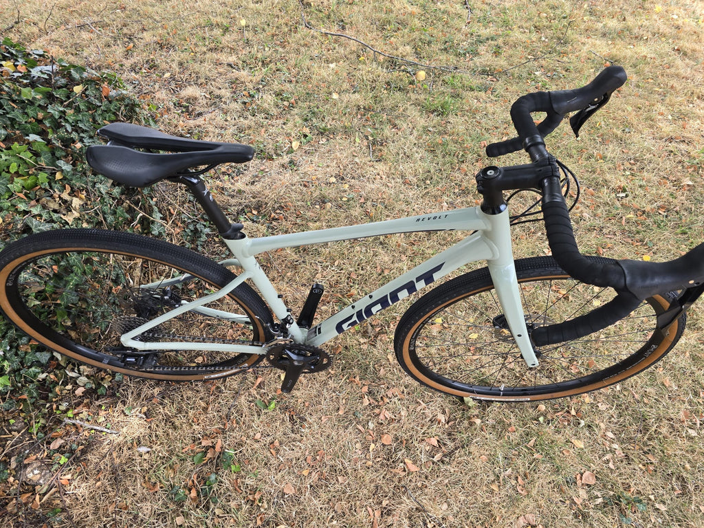 Giant Revolt 1 gravel