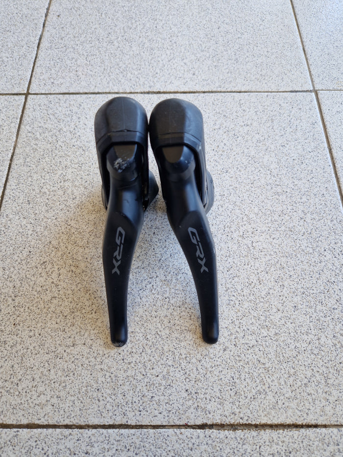 Shimano GRX RX600 11-Speed STI Shifter Levers, set