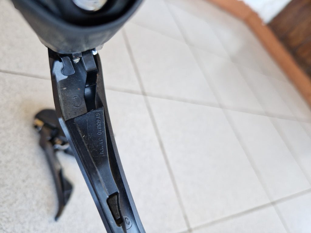 Shimano GRX st RX810 shifters 11 speed