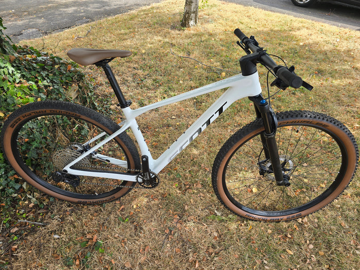Scott scale 920 carbon 2024