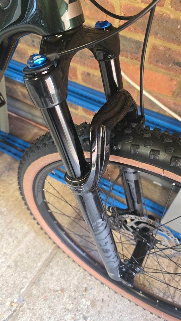 Scott scale 930 carbon