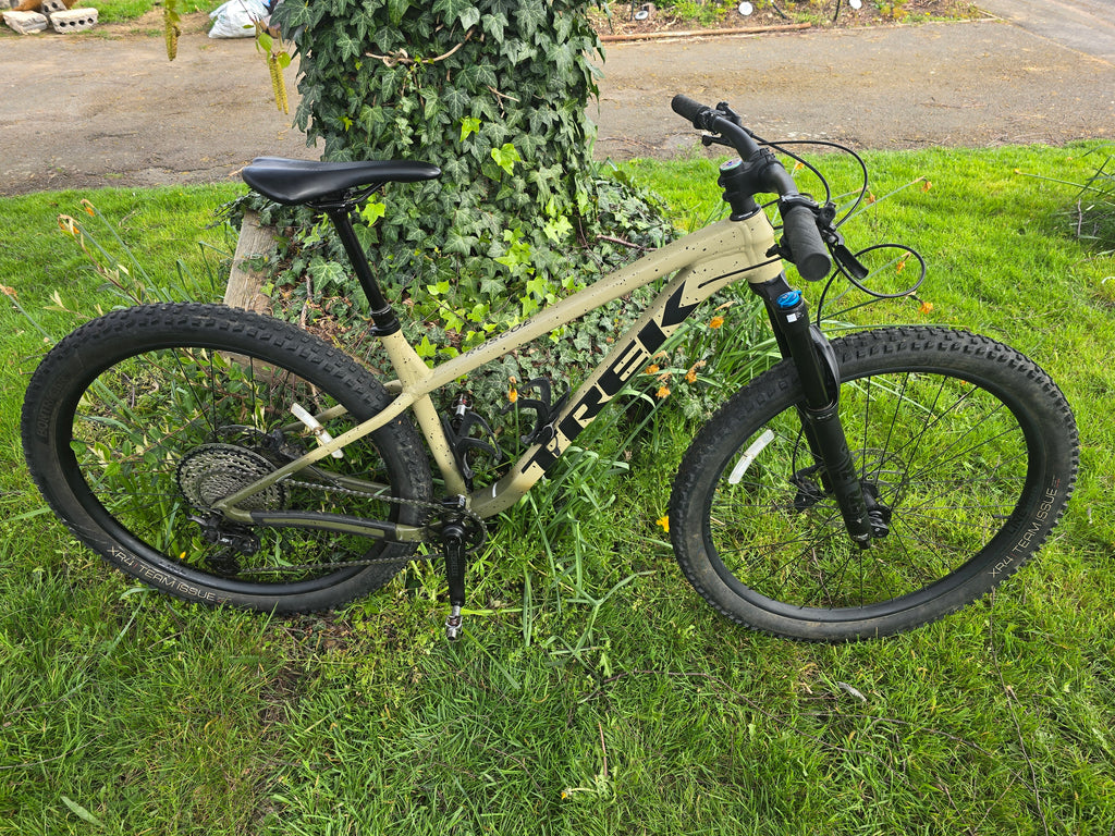 Trek roscoe 9