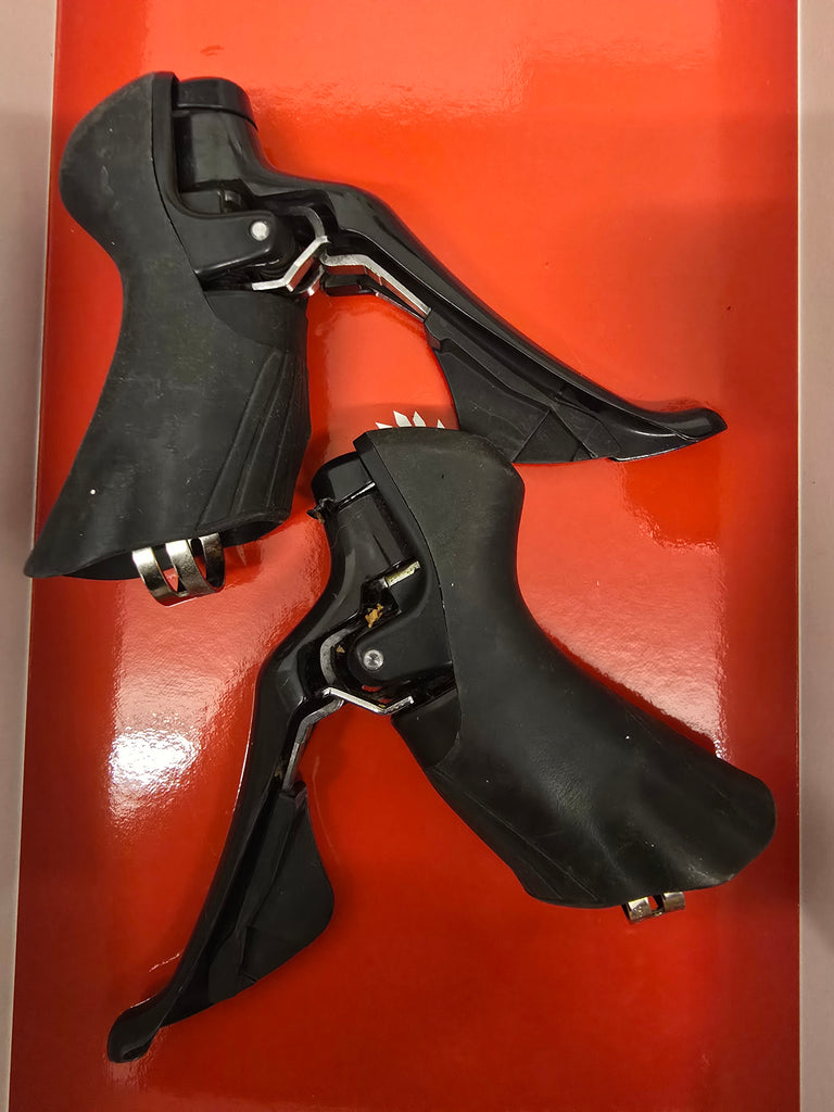 Shimano 11 speed R7000 shifters rim brake .