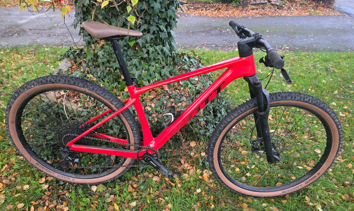 Scott scale 940 2024 M carbon