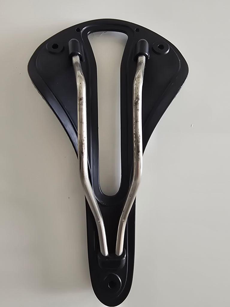 GLB mesh seat