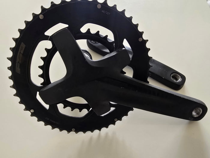 Fsa crank with threaded BB