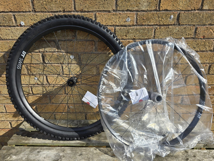 DT Swiss H1900 hybrid wheels