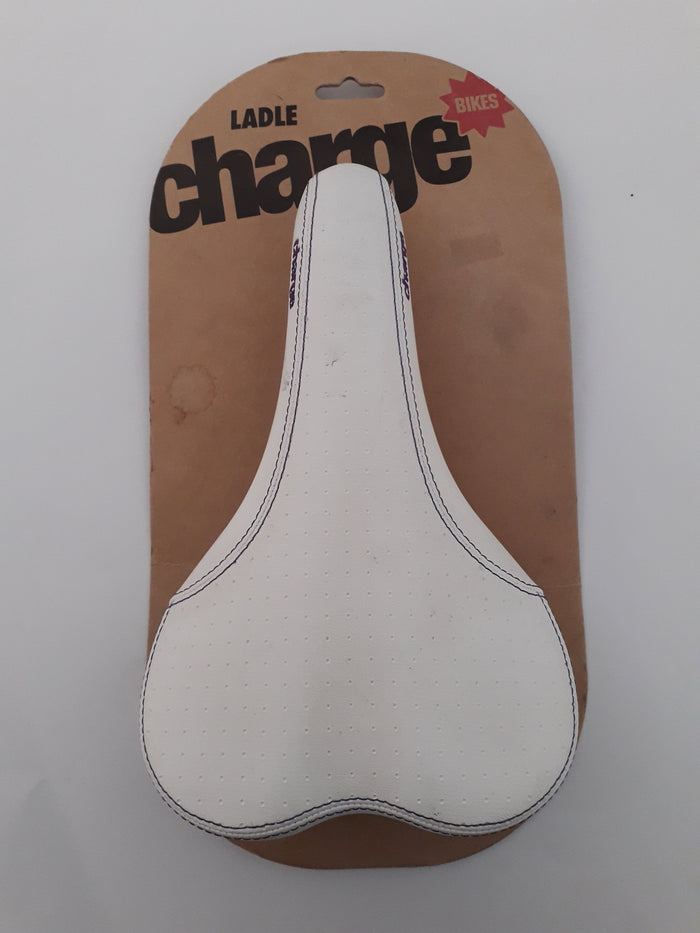 Charge Spoon Saddle - White