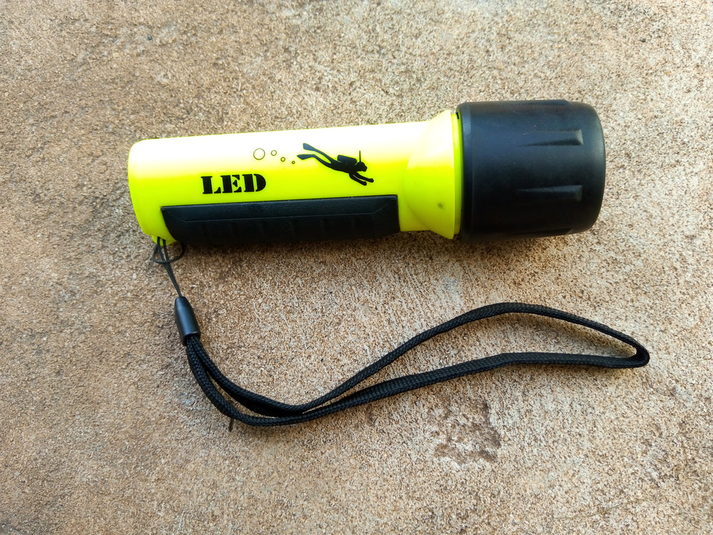 LED diving hand torch